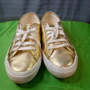 Sugerga Cotmetu Gold Sneakers with White Laces